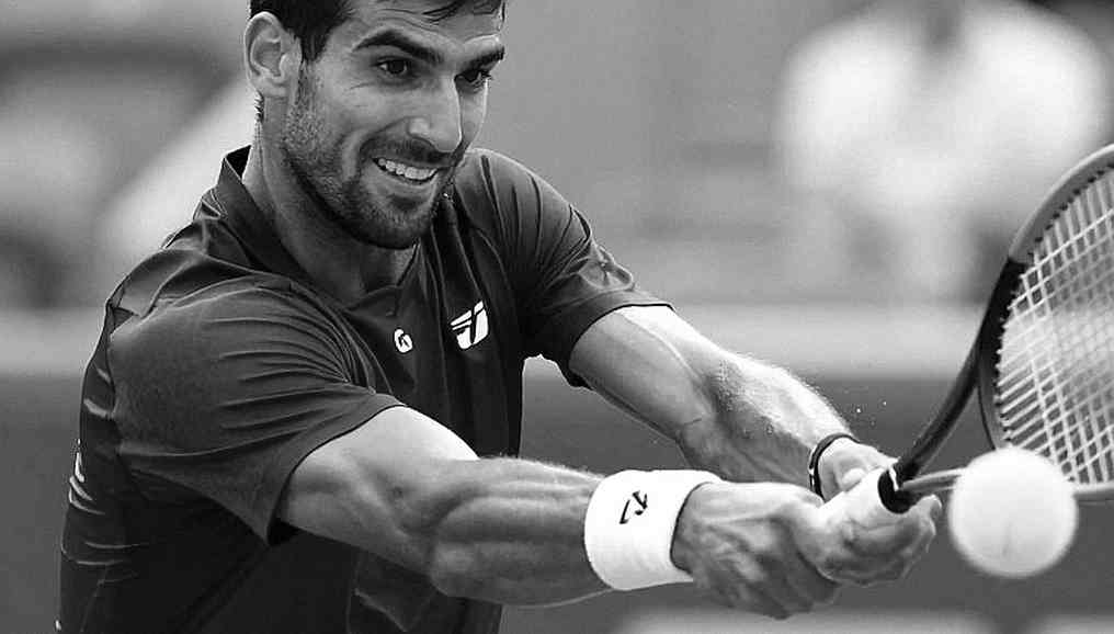 ০-৫: আলকারাসের ‘সেরা খেলোয়াড়’ তকমা, আর জেরেভের হিসাবের বাইরে পড়ে থাকা একটা ঘর